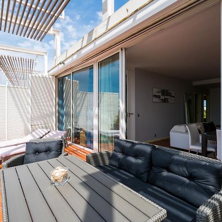Stunning 2-Bed Penthouse In Lagos 250M From Beach 外观 照片