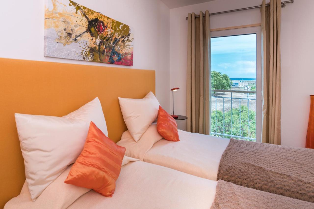 Stunning 2-Bed Penthouse In Lagos 250M From Beach 外观 照片